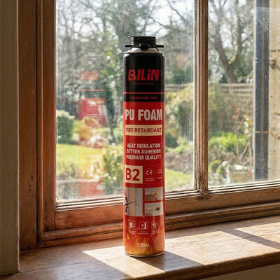 B1 Akustyczna i ognioodporna pianka poliuretanowa do izolacji ścian i przejść rurowych